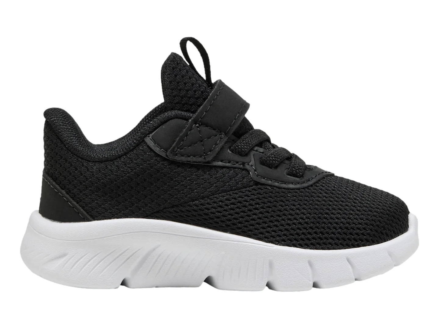 Tenis PUMA FlexFocus Modern AC Negro y Blanco para Niño