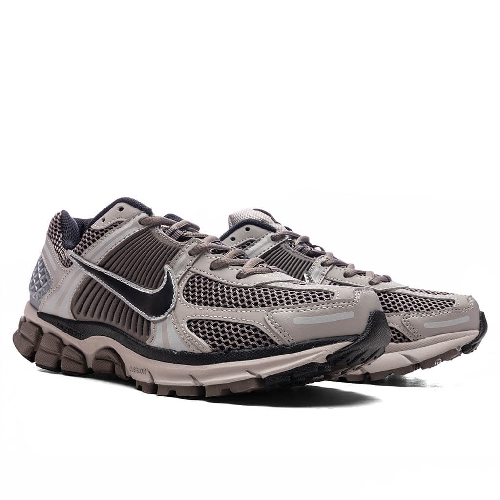 Zoom Vomero 5 College Grey Black Cave Stone