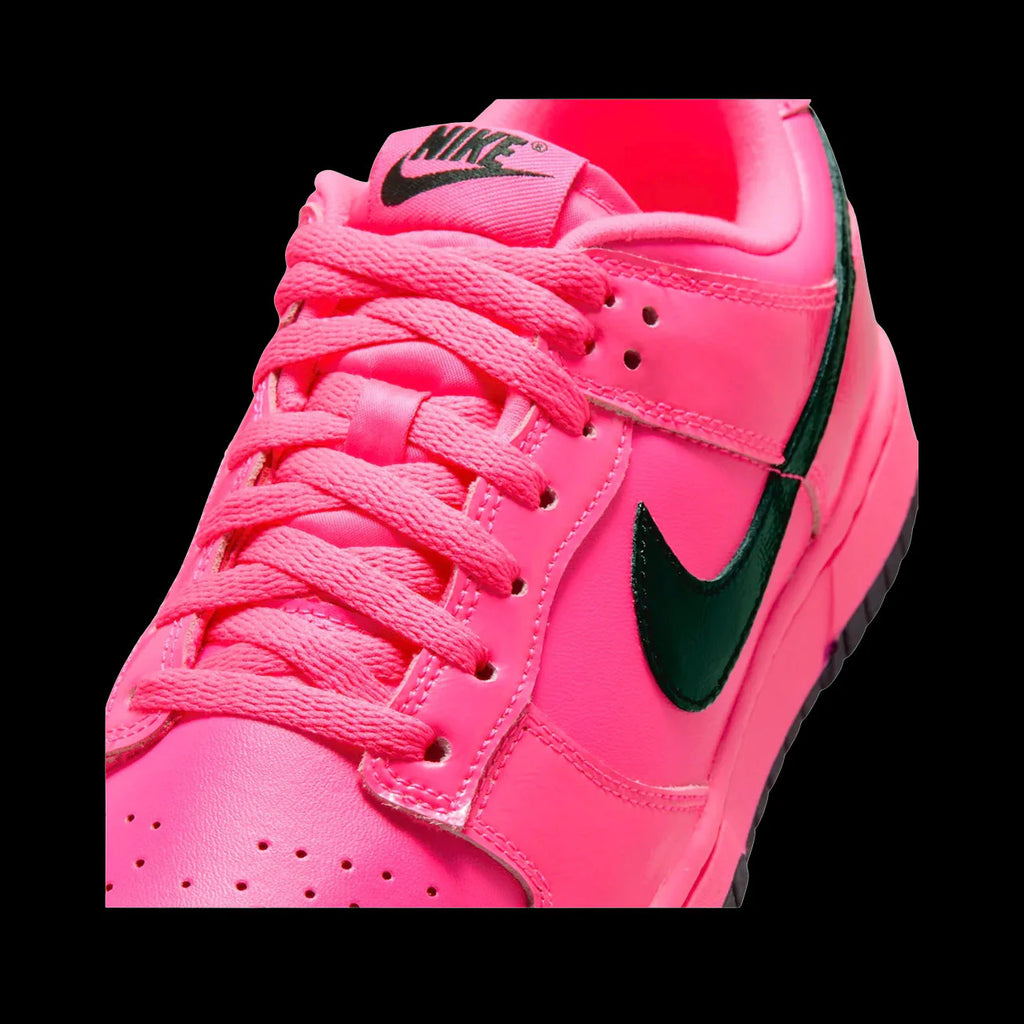 WMNS Nike Dunk Low Pink Blast Black Pink Blast