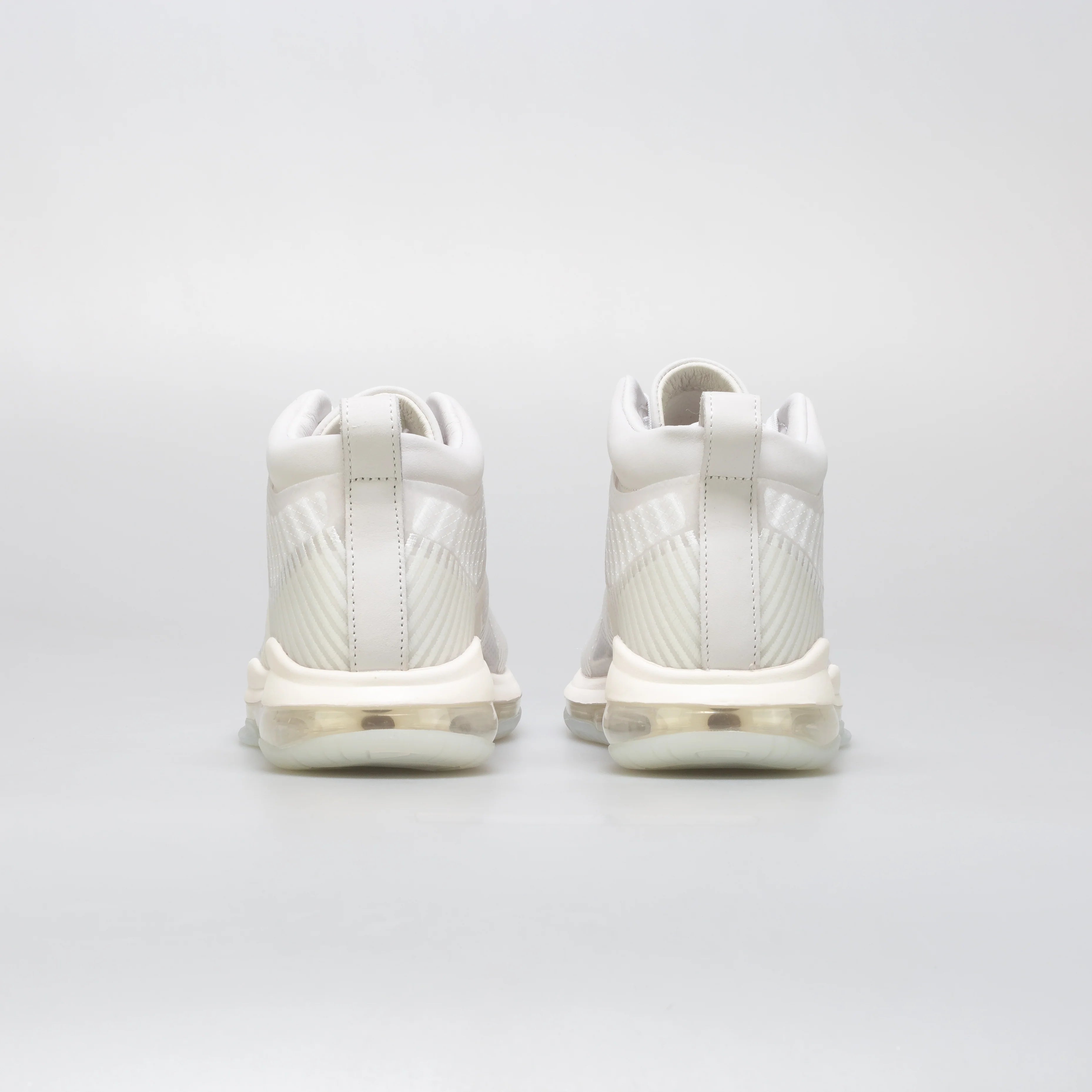 Lebron X John Elliott Icon QS Mens Basketball Shoe White Sail