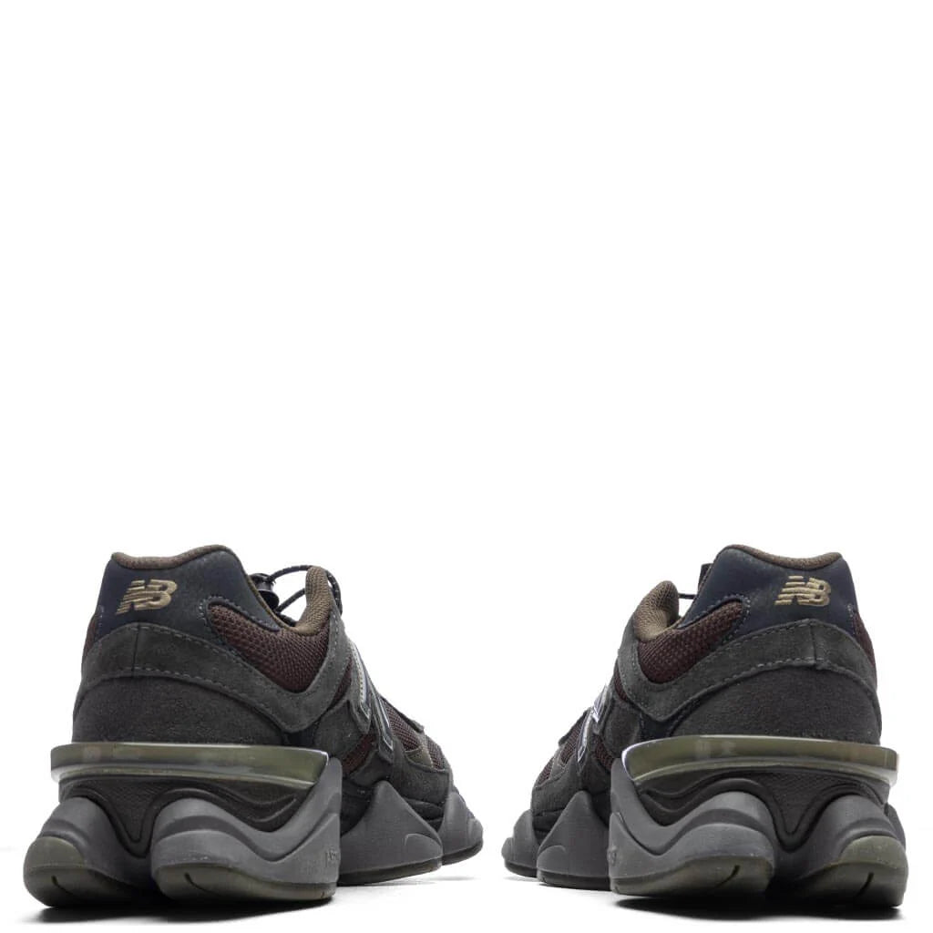 9060 Blacktop