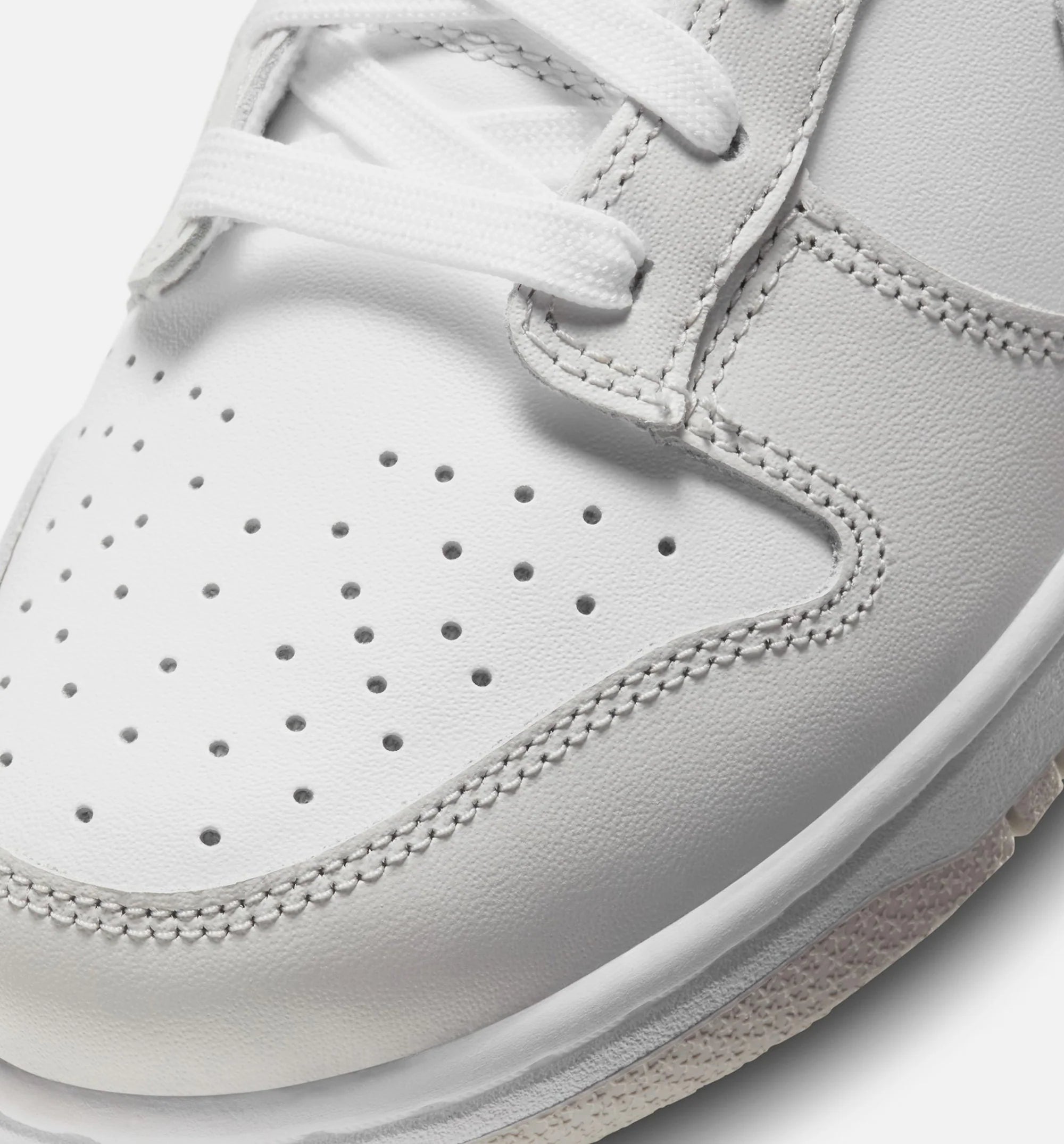 Dunk Low Photon Dust Womens Lifestyle Shoe White Photon Dust White