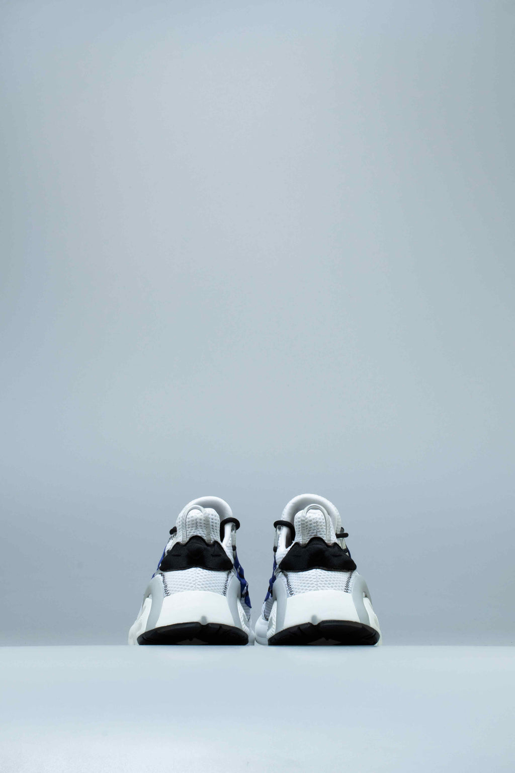 Lxcon Mens Shoe Cloud White Active Blue Core Black