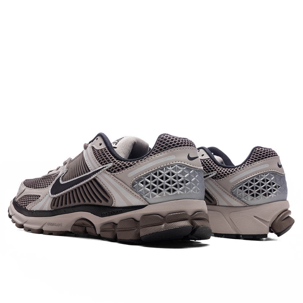 Zoom Vomero 5 College Grey Black Cave Stone