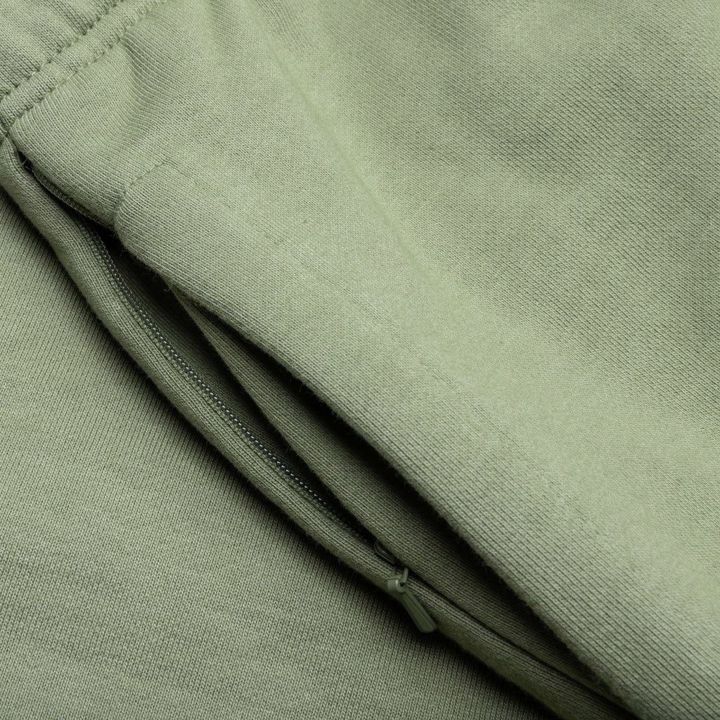 BB Aura Shorts Oil Green