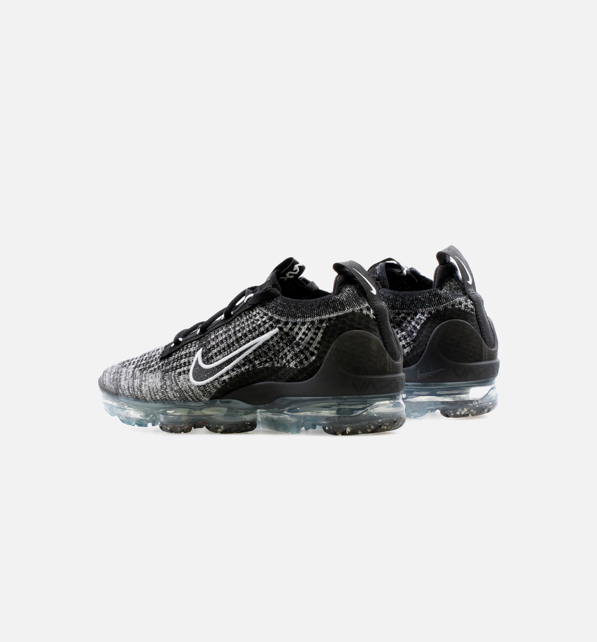 Air Vapormax 2021 Oreo Womens Lifestyle Shoe Black White Metallic Silver