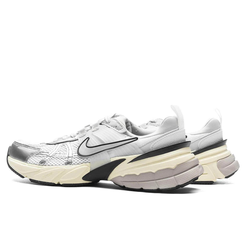 Womens V2K Run Summit White Metallic Silver