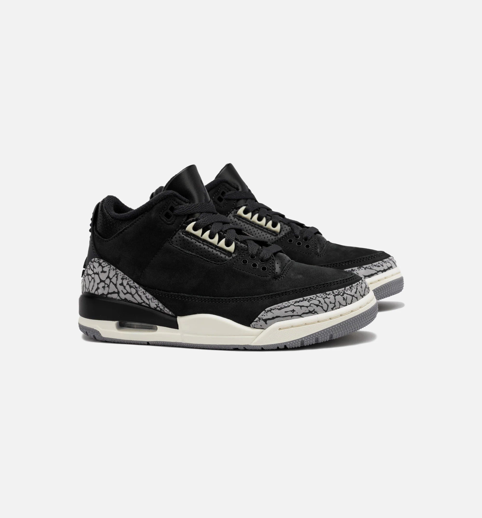 Air Jordan 3 Retro Off Noir Womens Lifestyle Shoe Off Noir Black Coconut Milk Cement Grey