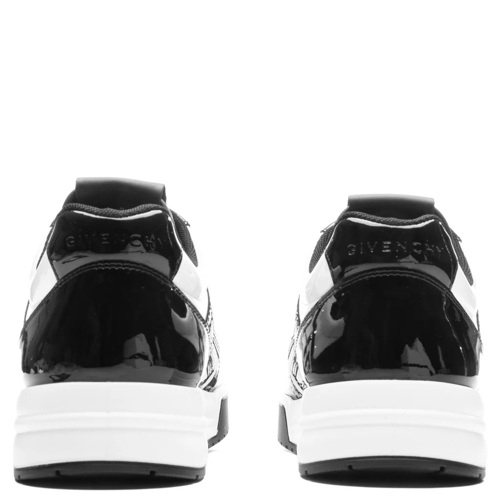 G4 Low Top Sneakers Black White
