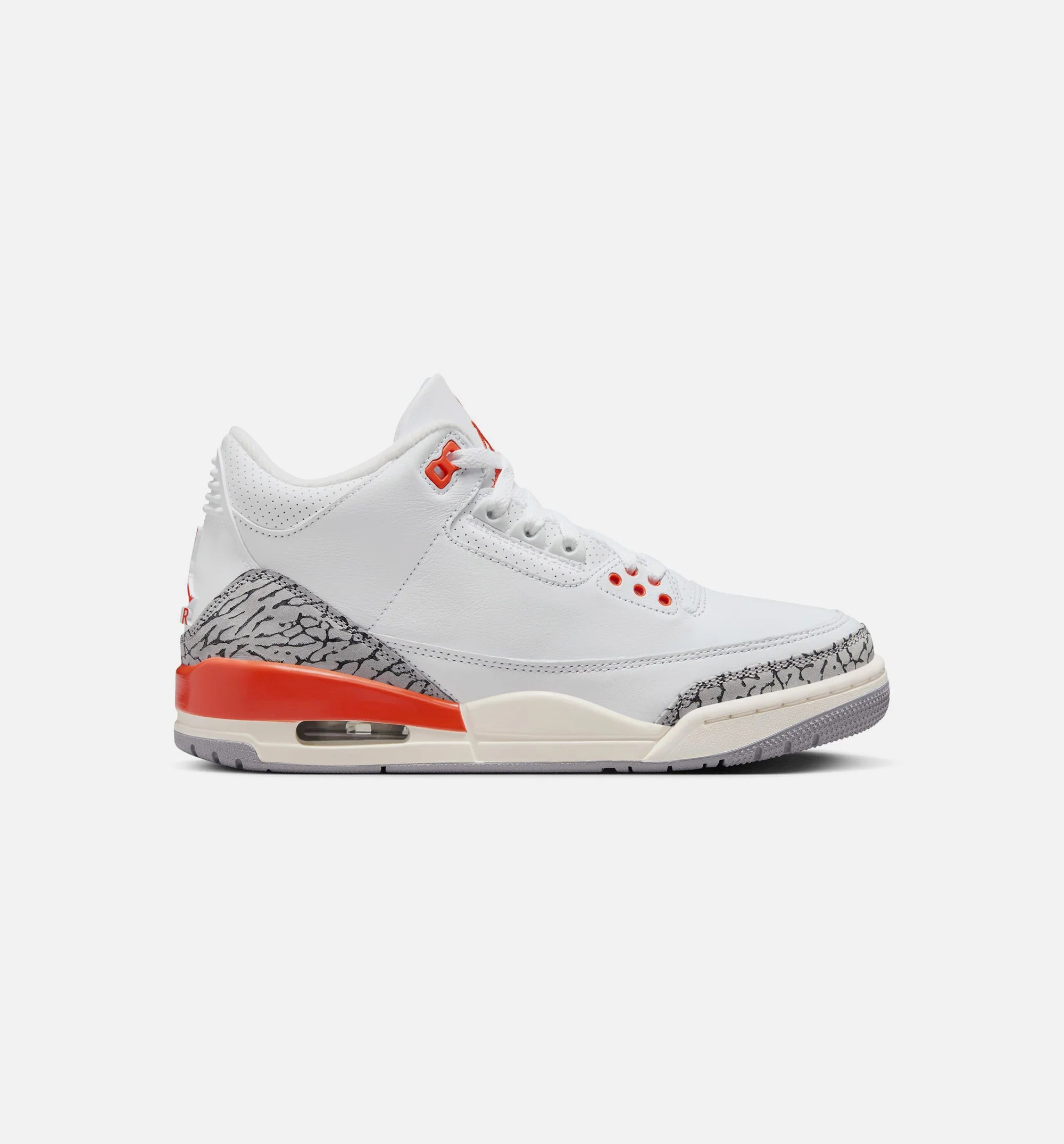 Air Jordan 3 Retro Georgia Peach Womens Lifestyle Shoe White Cosmic Clay Sail Cement Grey