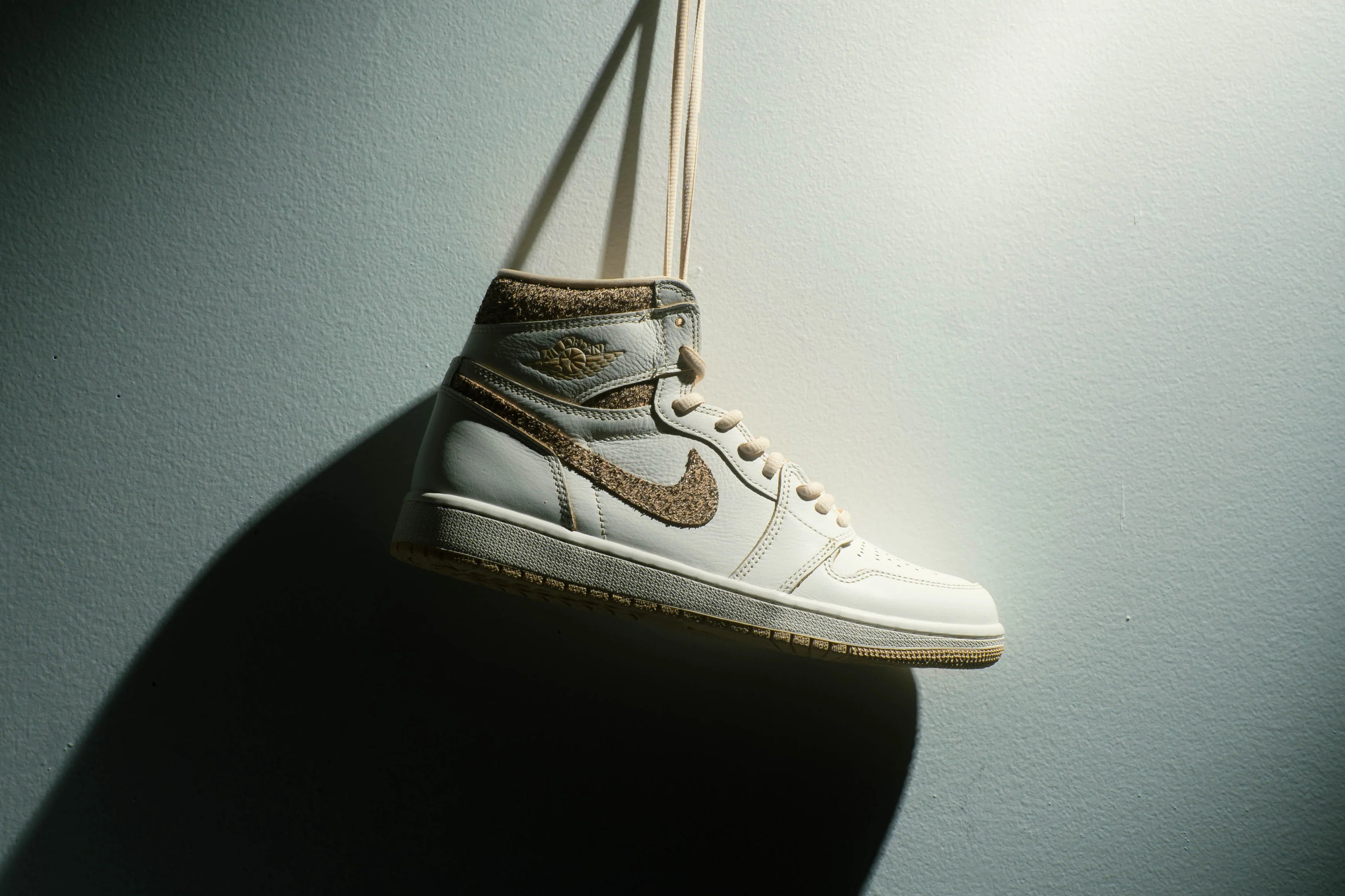Air Jordan 1 Retro High OG Craft Vibrations of Naija Sail Pale Vanilla Black