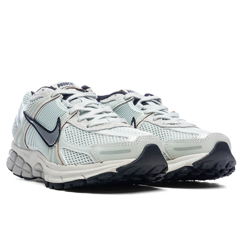 Womens Zoom Vomero 5 Light Silver Chrome Light Bone Black