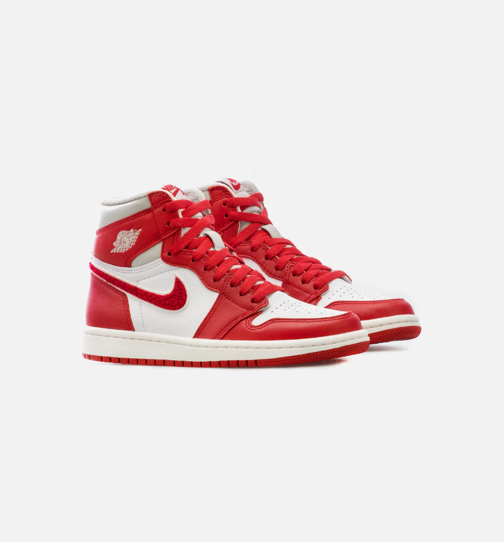 Air Jordan 1 High OG Newstalgia Womens Lifestyle Shoe Red White Free Shipping