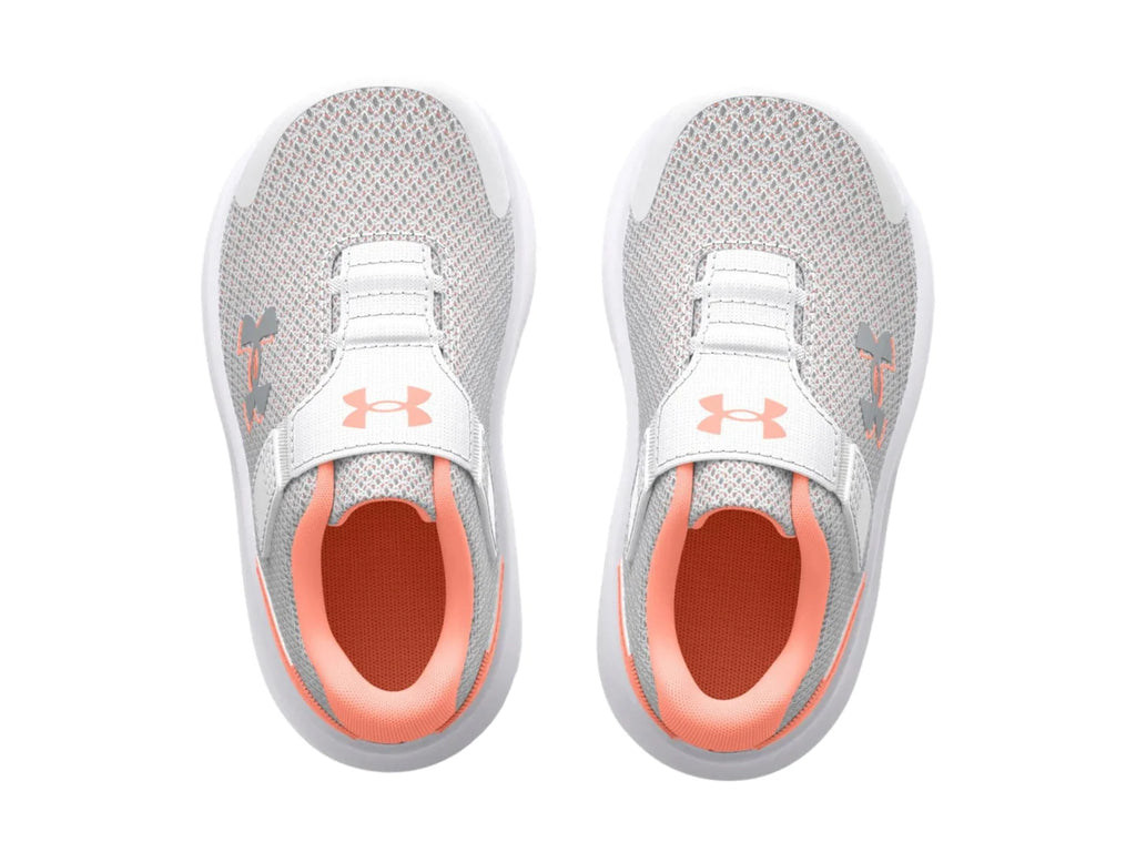 Tenis Under Armour Surge 4 Gris para Niña