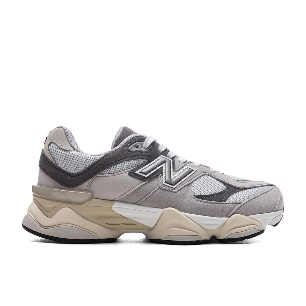 9060 GS Raincloud Castlerock
