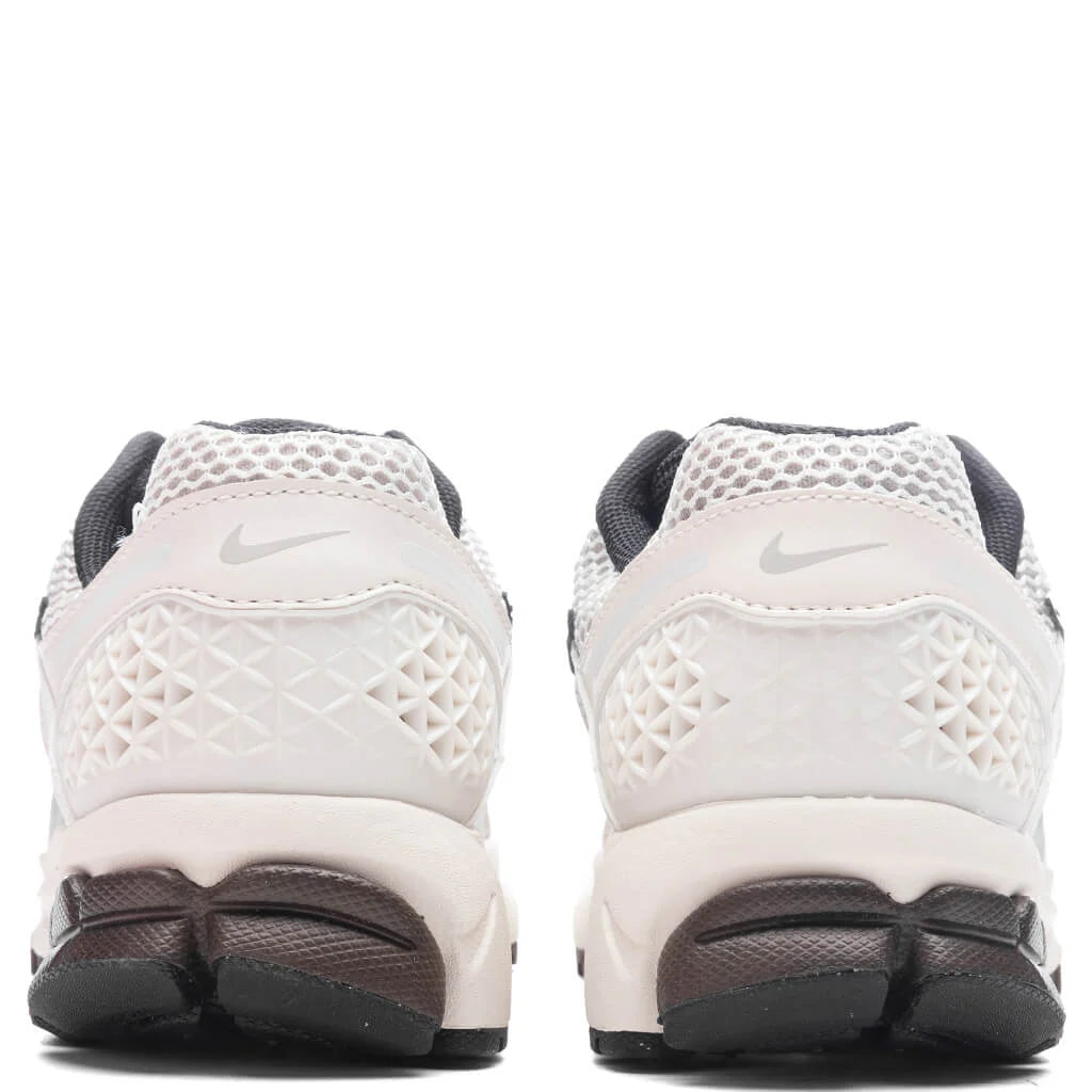 Womens Zoom Vomero 5 Phantom Metallic Platinum Light Iron Ore