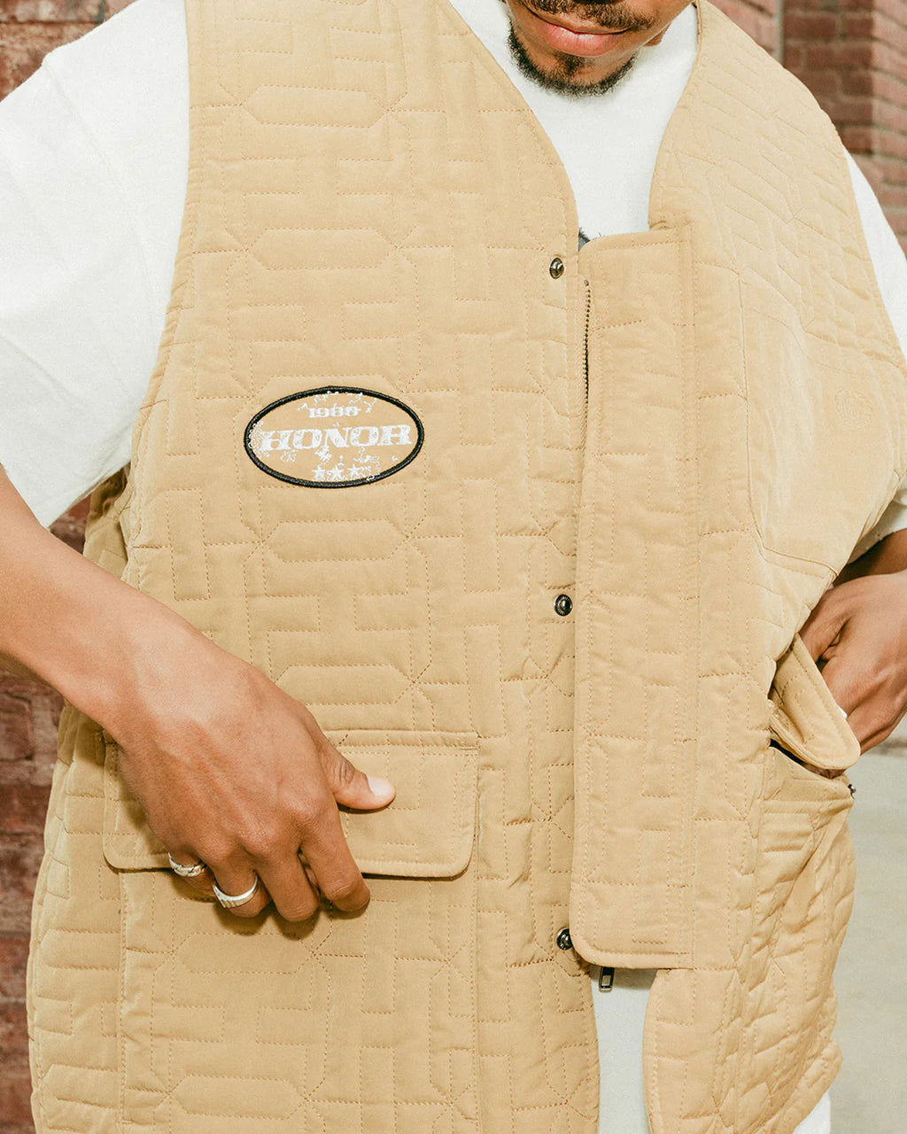HTG Quilted Mens Vest Brown