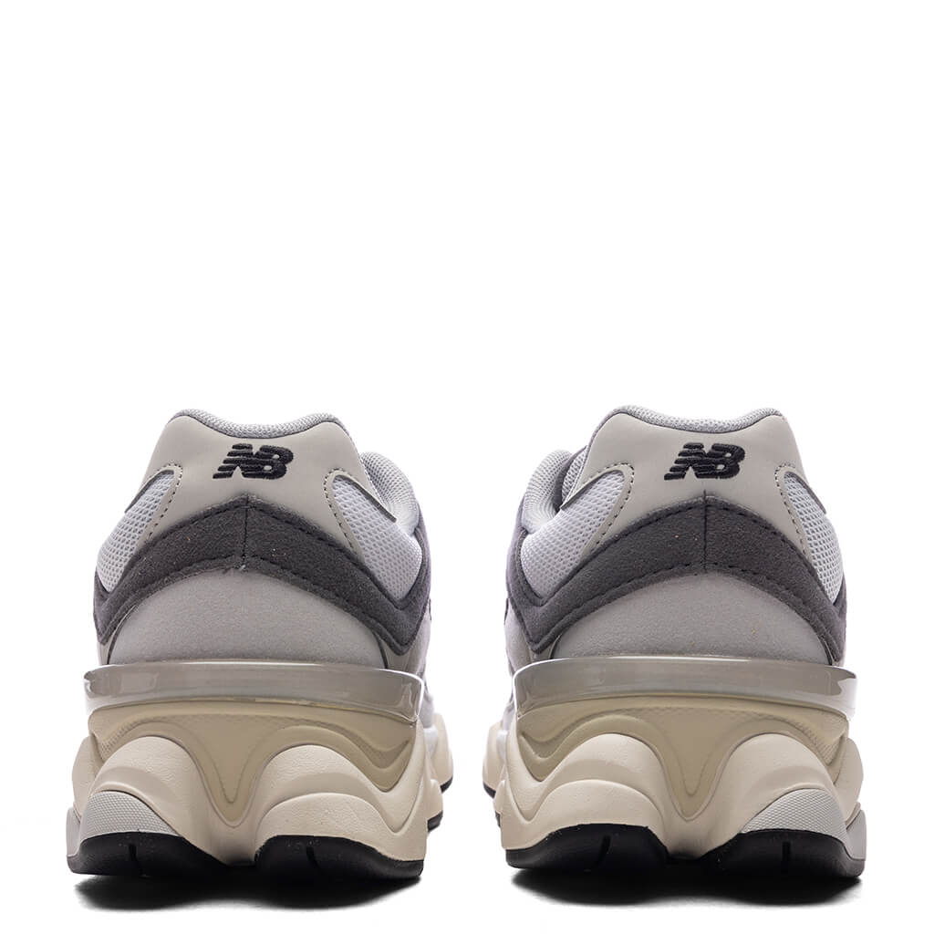 9060 GS Raincloud Castlerock