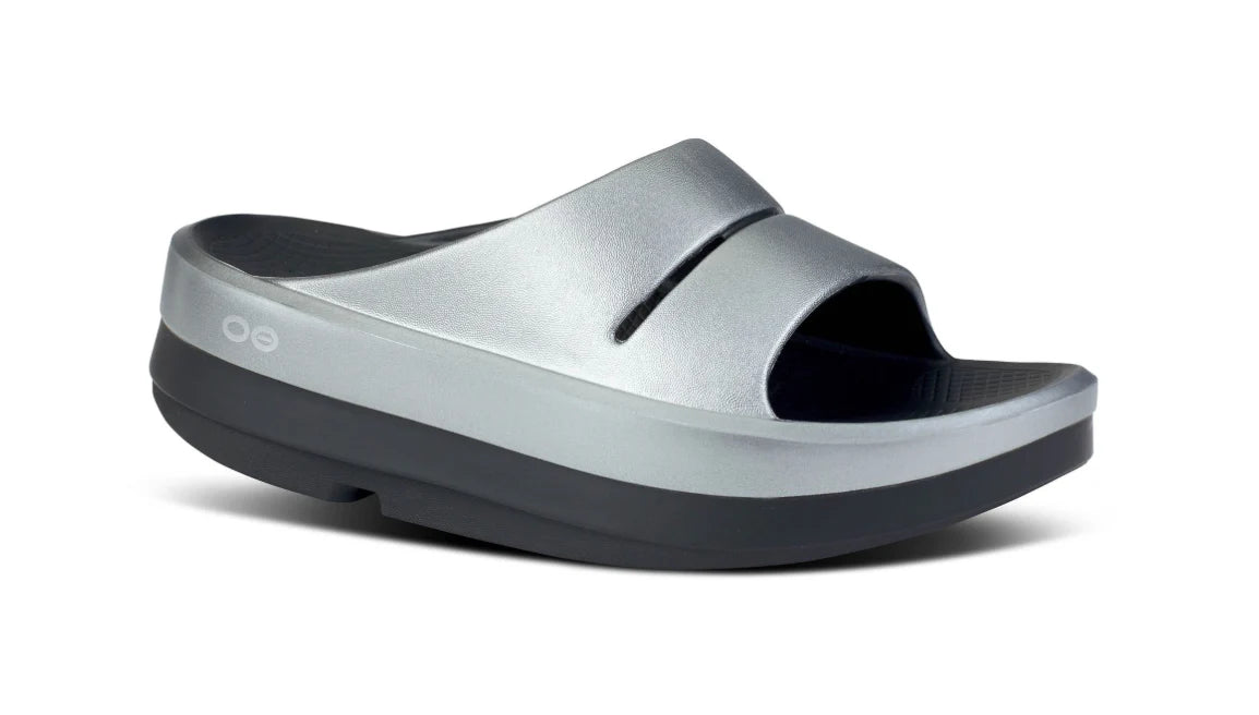 Oofos Womens OOmega OOahh Luxe Sandal