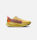 Vomero 18 SE Mens Lifestyle Shoe Yellow White