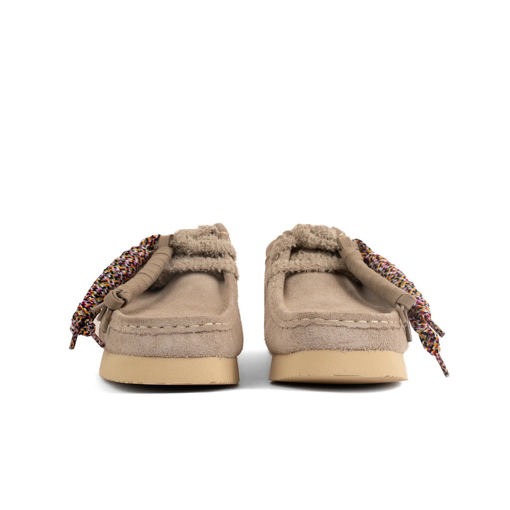 CLARKS WALLABEE SAND SUEDE