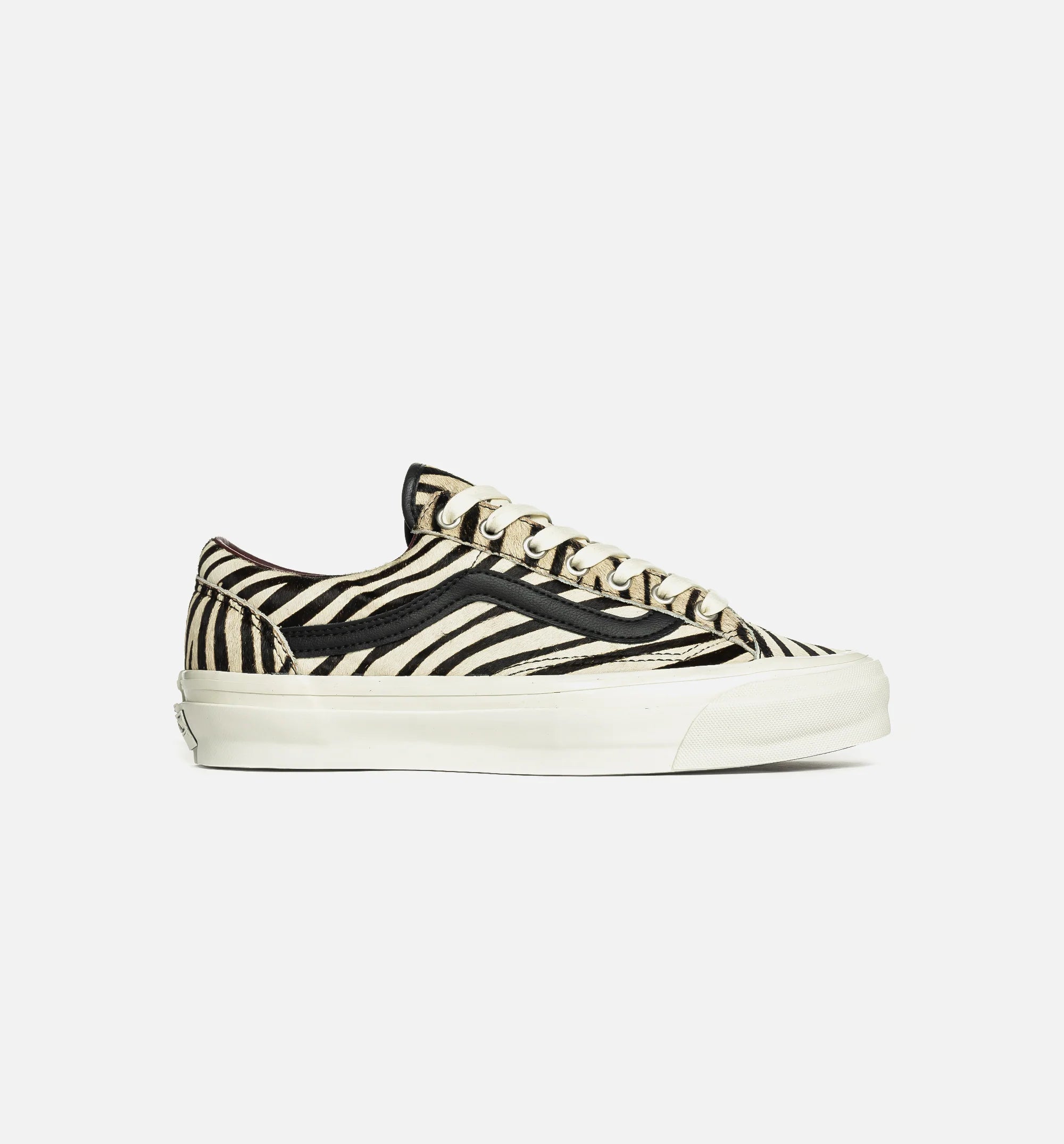 Premium Old Skool 36 Zebra Mens Lifestyle Shoe Zebra Black White