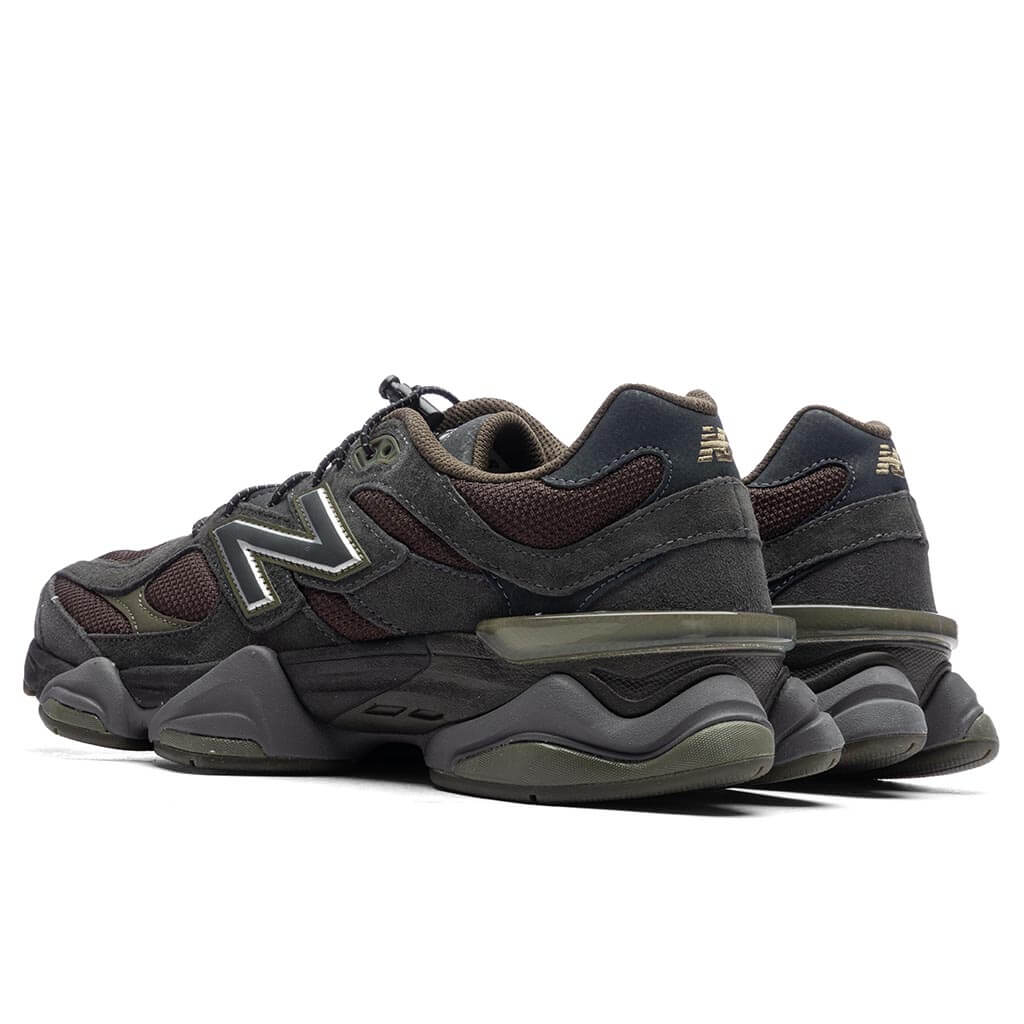 9060 Blacktop