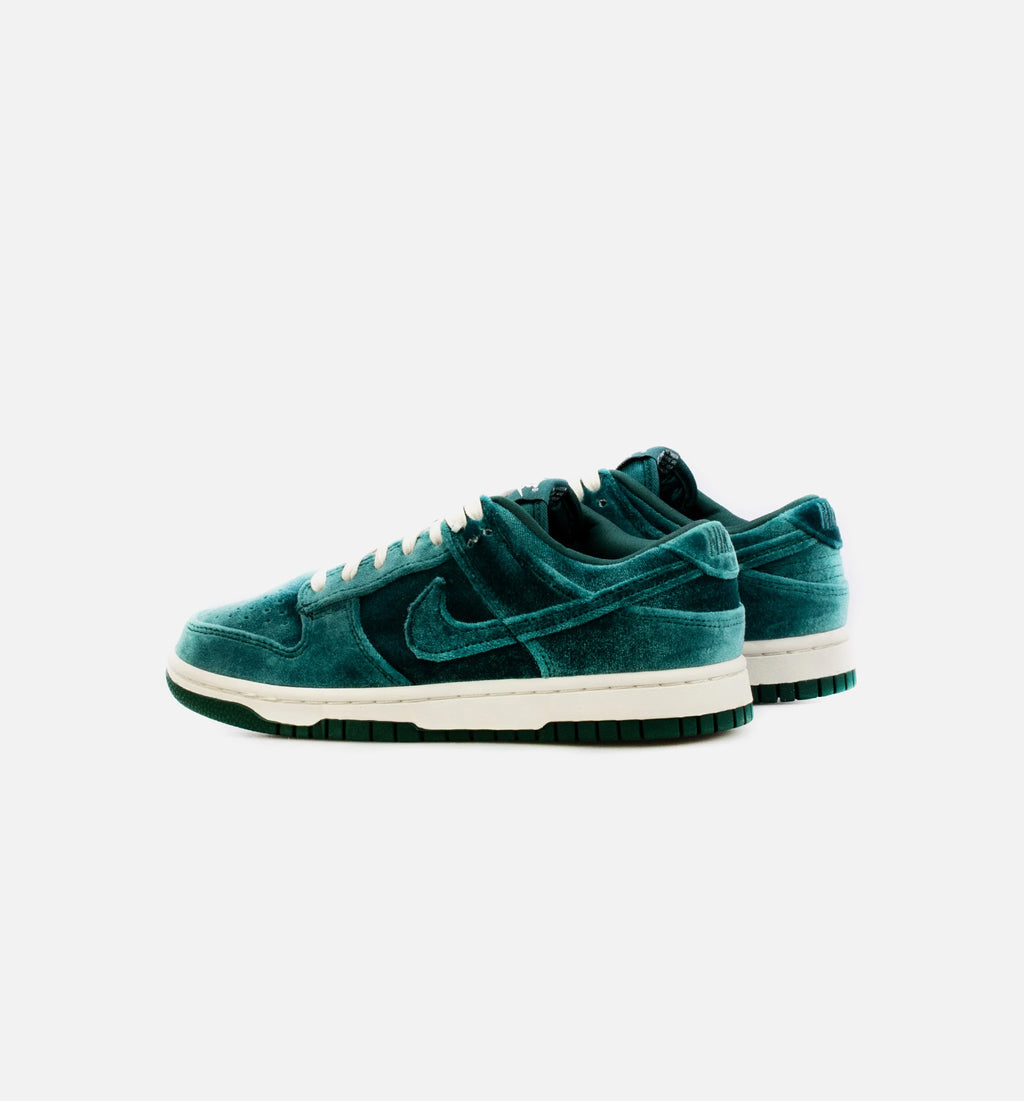Dunk Low Velvet Tea Womens Lifestyle Shoe Green