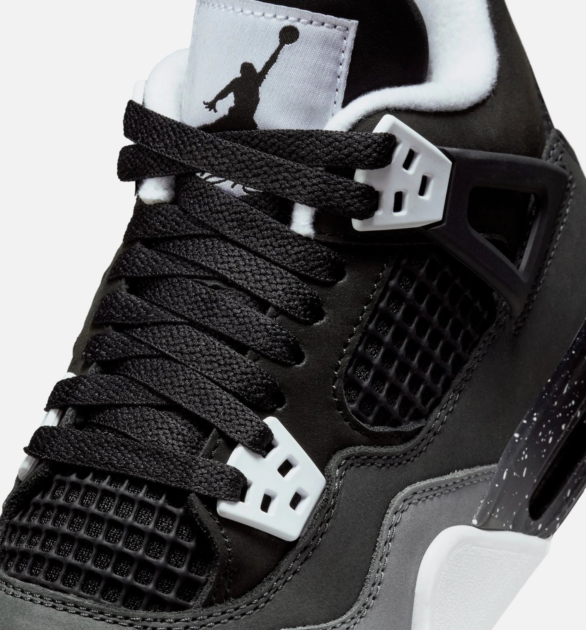 Air Jordan 4 Retro Fear Grade School Lifestyle Shoe Black White Anthracite Black Pure Platinum