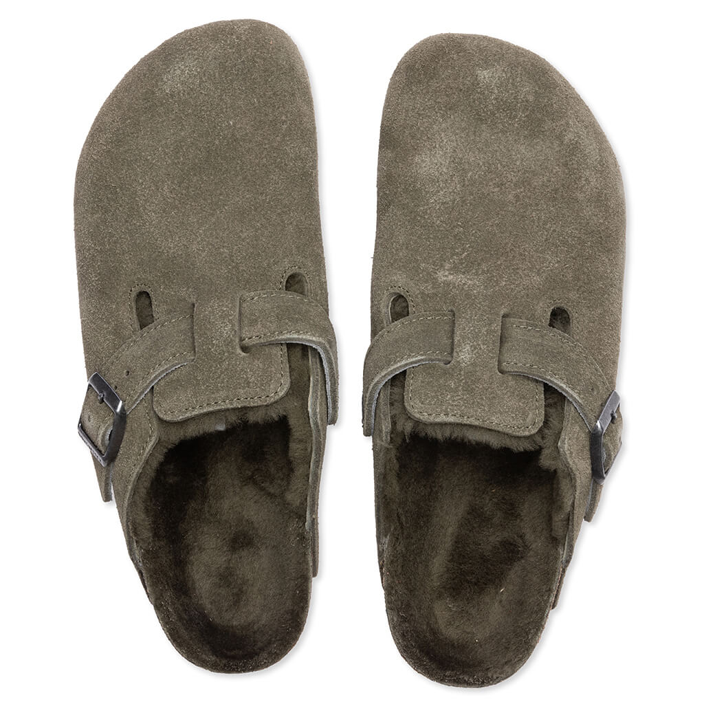 Womens Narrow Boston Suede Thyme