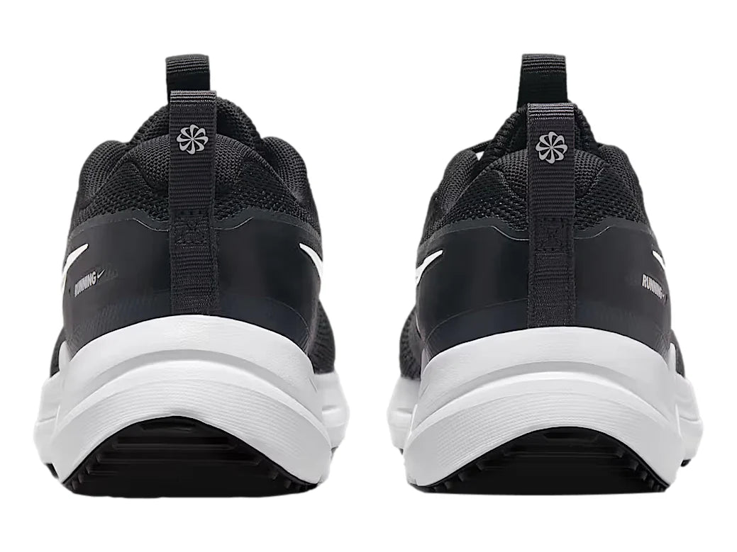 Tenis Nike Cosmic Runner Negro para Niño