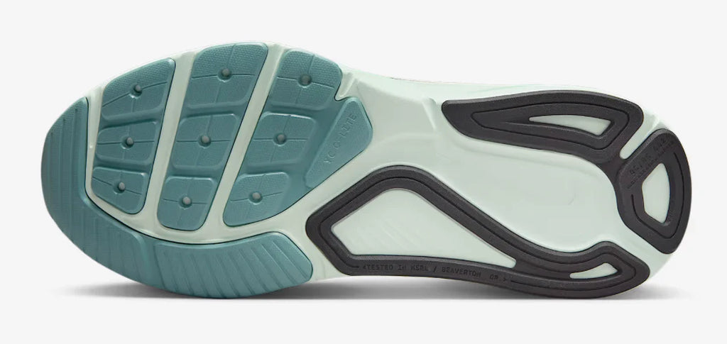 Womens Nike Structure 26 Clearance