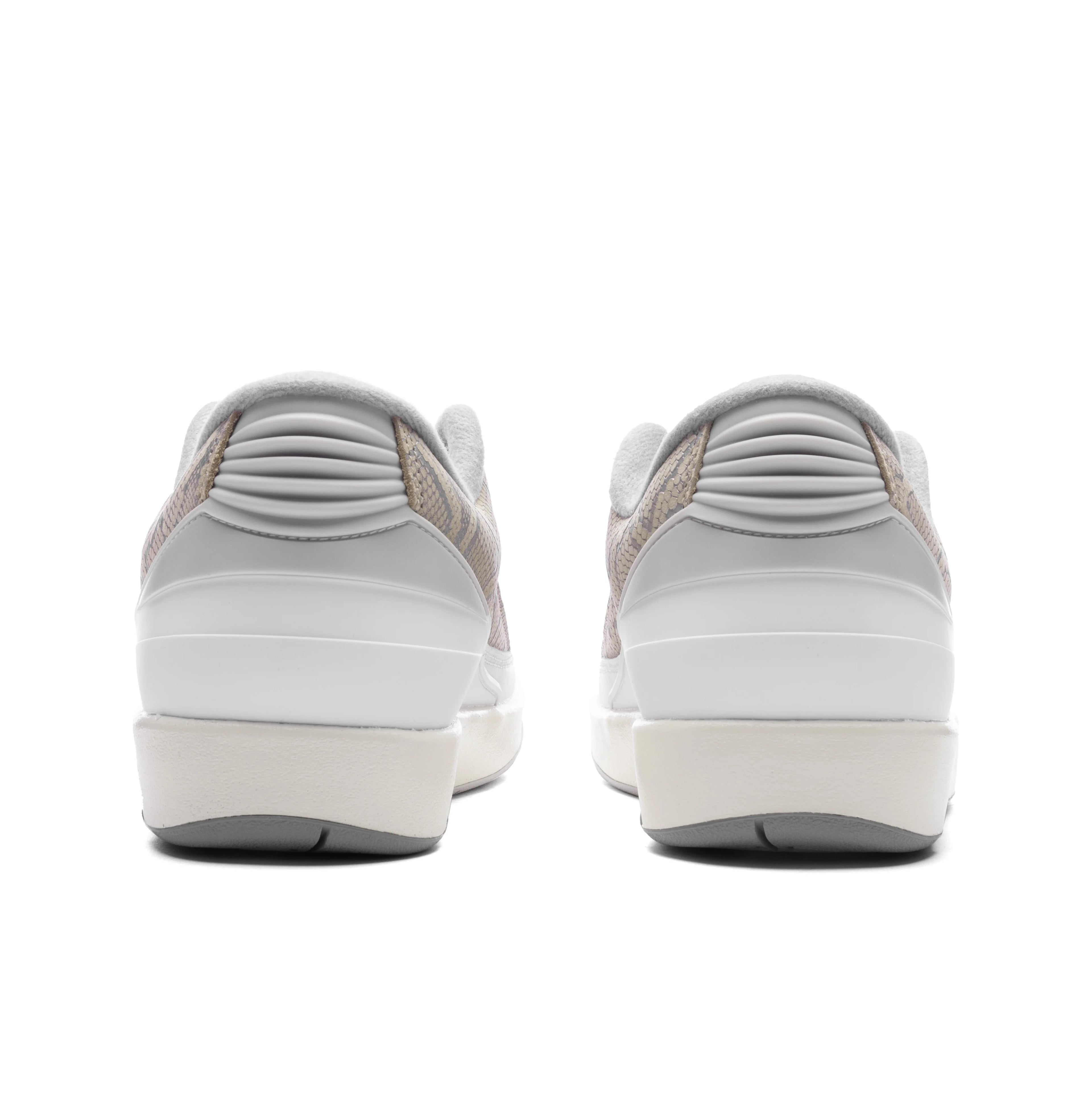 Air Jordan 2 Retro Low Python White Cement Grey Sanddrift
