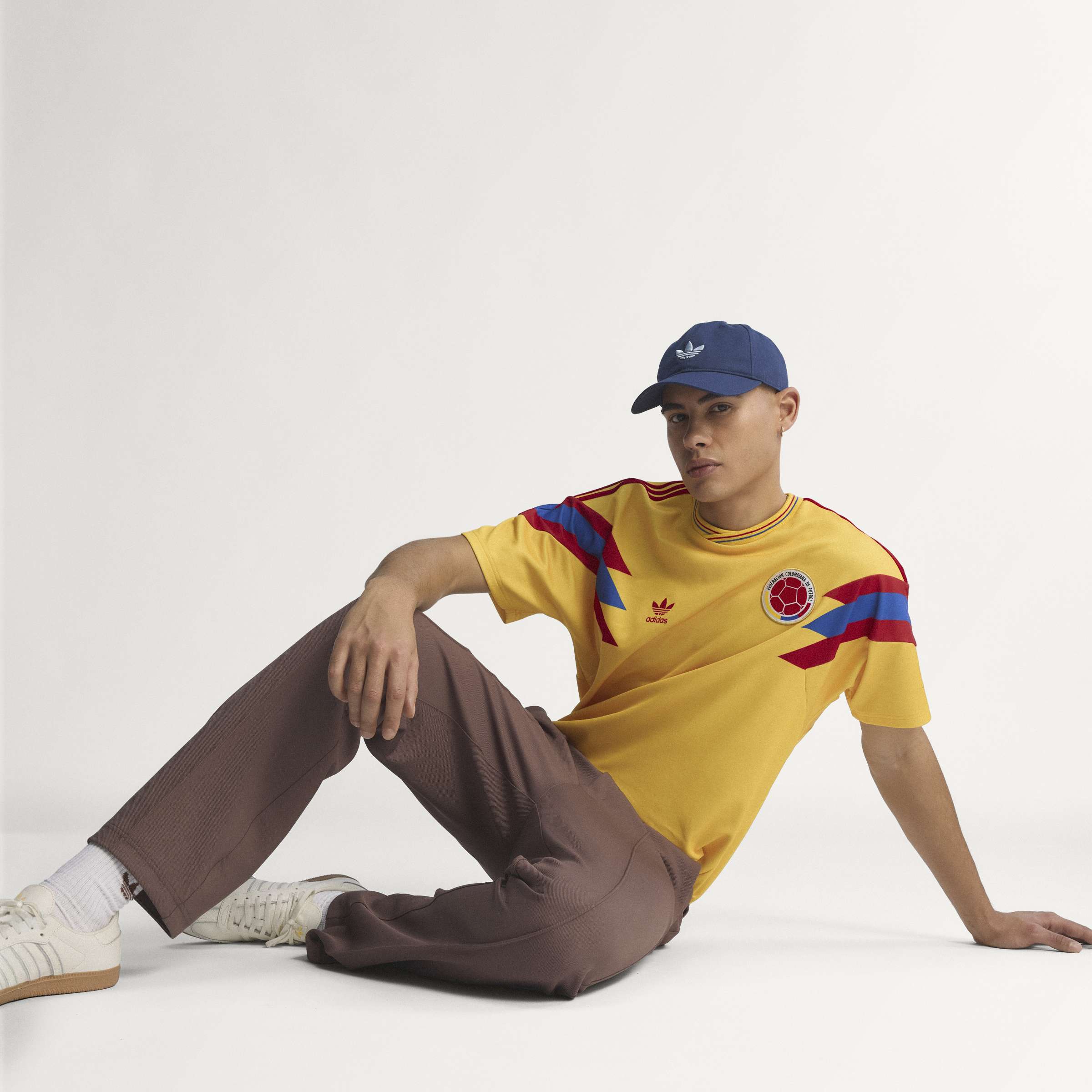 adidas Colombia Away Mens Soccer Jersey 1990 Gold
