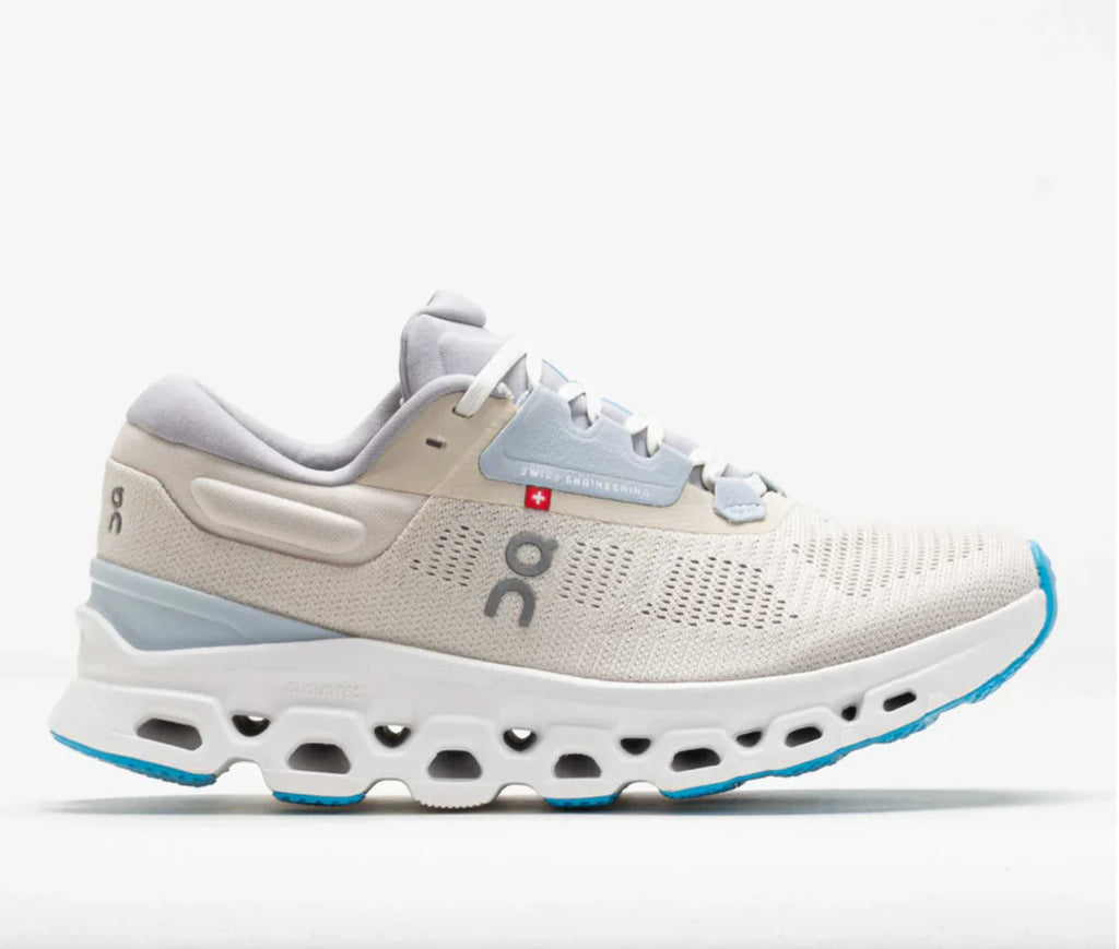 Womens On Cloudstratus 3 Clearance