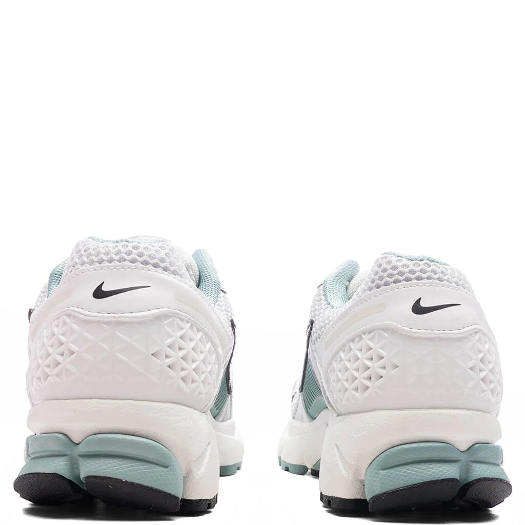 Womens Zoom Vomero 5 Summit White Metallic Silver Wolf Grey