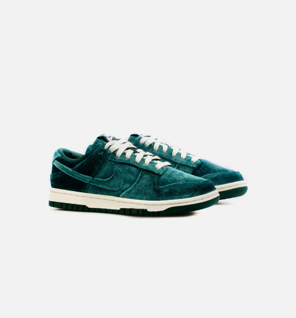 Dunk Low Velvet Tea Womens Lifestyle Shoe Green