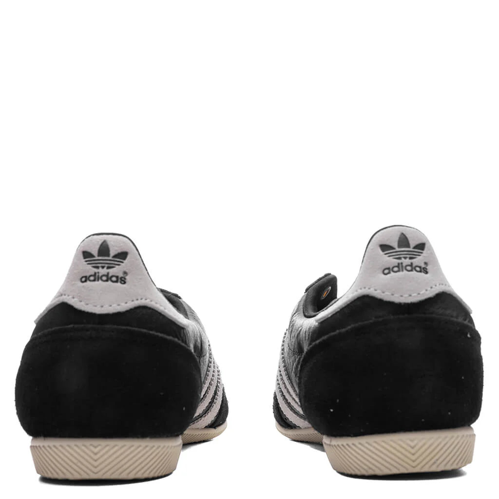 Womens Japan Core Black Footwear White Gold Metallic