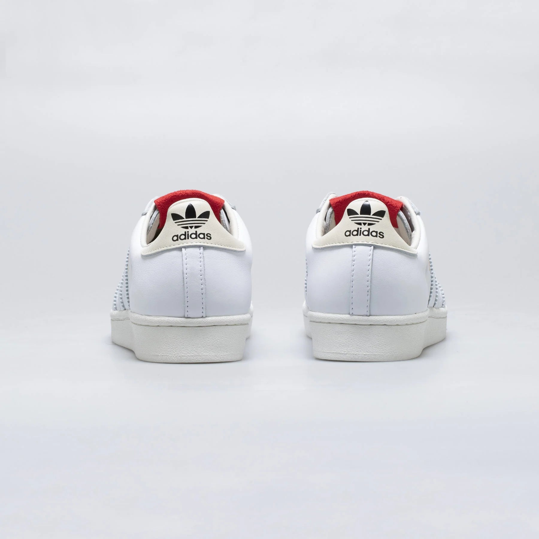 424 Shell Toe Mens Lifestyle Shoe White Red