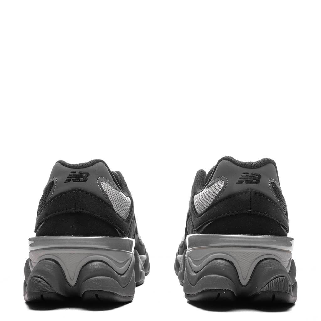 9060 GS Black Castlerock