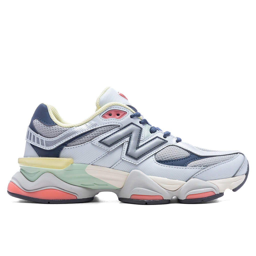 9060 Ice Blue Vintage Indigo Silver Metallic