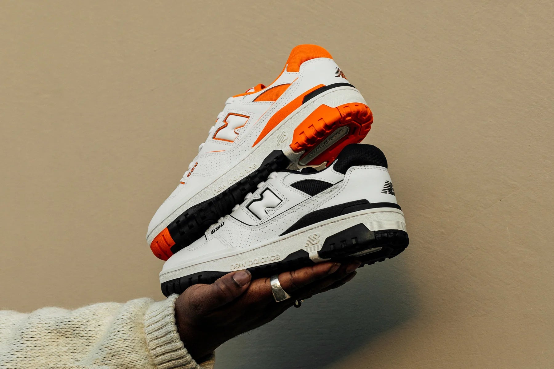 550 White Orange