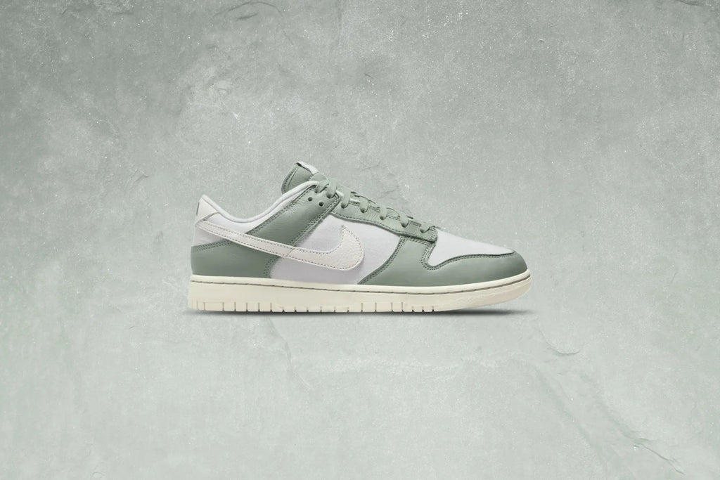 Dunk Low Retro PRM Mica Green Sail Photon Dust