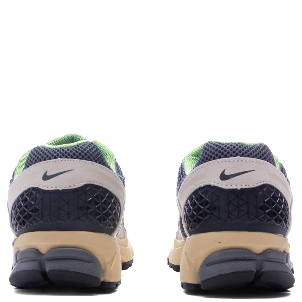 Zoom Vomero 5 Pale Ivory Off Noir Smoke Grey