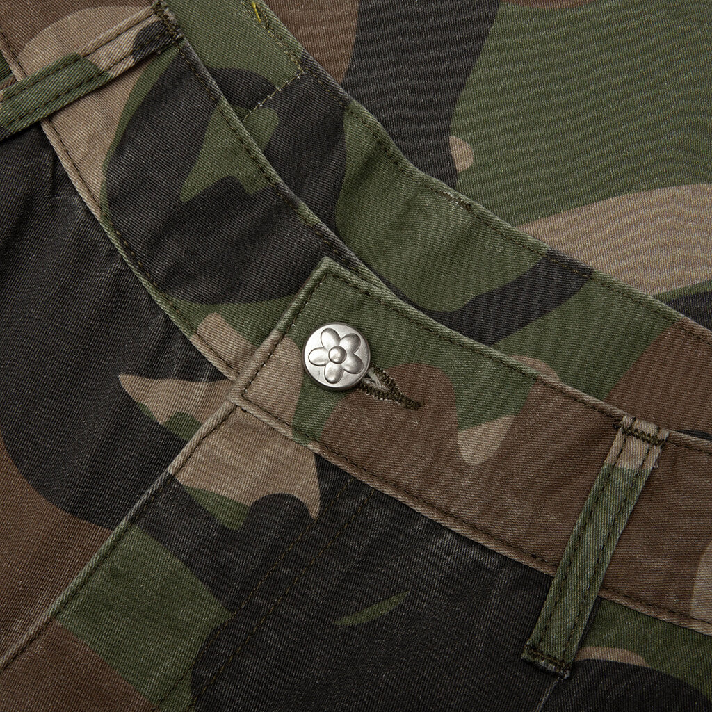 Woodland Camo Shorts Washed Green