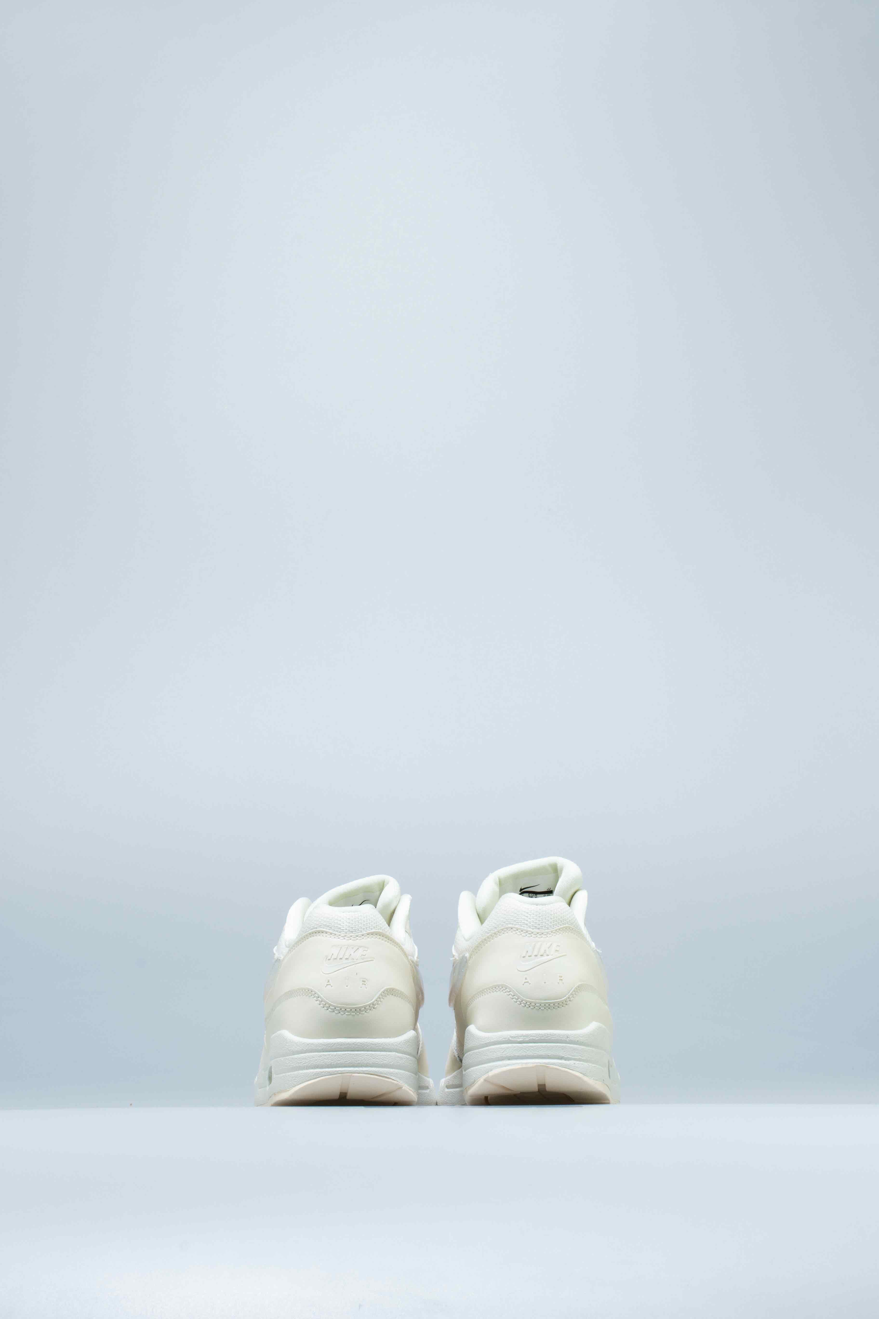 Air Max 1 Jp Womens Shoe Pale Ivory Summit White Guava Ice