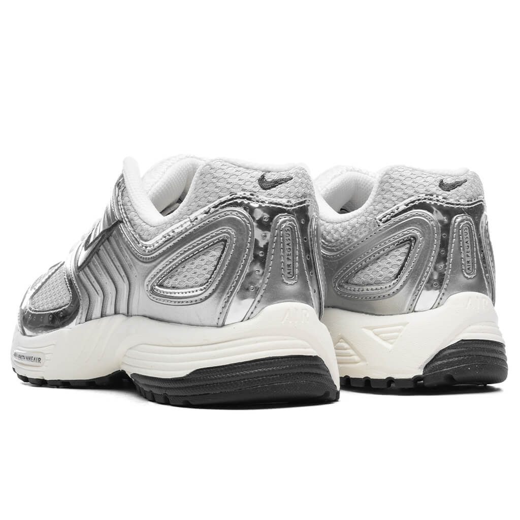 Womens Air Pegasus 2K5 Chrome Photon Dust Chrome Gridiron Sail