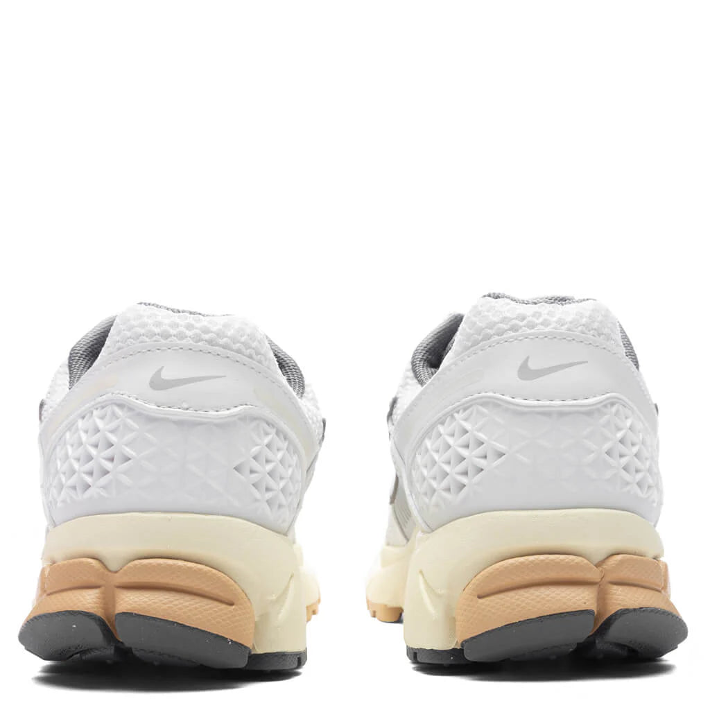 Womens Zoom Vomero 5 Summit White Summit White Pure Platinum